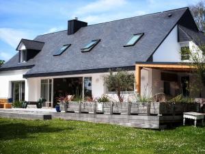 Maison rénovée, proche océan, calme, terrasses et jardin – La Forêt-Fouesnant - FR-1-481-166