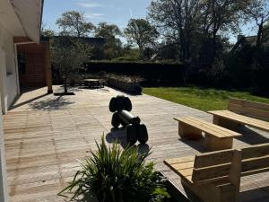 Maisons de vacances Maison renovee, proche ocean, calme, terrasses et jardin – La Foret-Fouesnant - FR-1-481-166 : photos des chambres