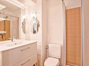 Appartements Appartement lumineux avec balcons et stationnement privatif - FR-1-788-22 : photos des chambres