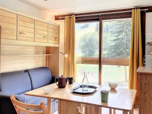 Studio lumineux au pied des pistes avec WIFI - FR-1-267-291