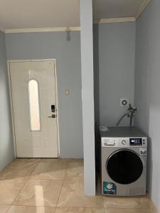 Cozy Stylish Apt New Kingston