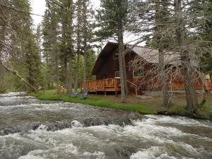 Little Elk Horn on the River - Pet Friendly - WiFi - Washer - Dryer - Fireplace - Grill - وادي تاوس للتزلج