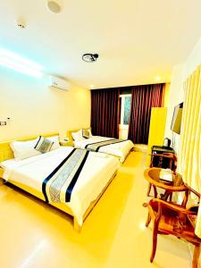 Phòng 4 Người (Quadruple Room)