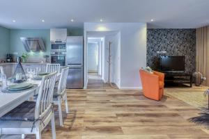 Location avec piscine & parking privé à Bandol