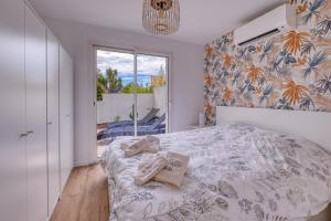 Location avec piscine & parking privé à Bandol