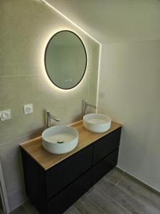 Maisons de vacances Le Maelia gite 5 etoiles : Maison 3 Chambres