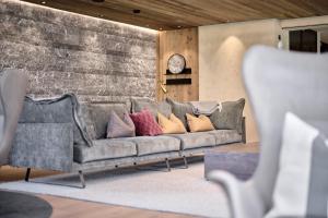 Chalet White Pearl by MYALPS