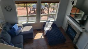 La Casa Lakeside Resort - Amazing Panoramic View Lakeside House with Pools, Hot Tubs & More!