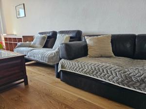 Bright charming house with a garten balkony, panoramic view and full equiped kitchen