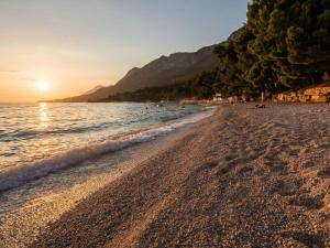 Nice apartment in Gradac 