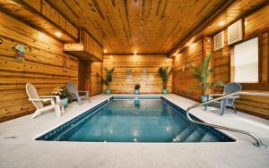 Six-Bedroom Villa  room in Cliffside Mountain View - Private indoor pool gorgeous views theater game room and more!