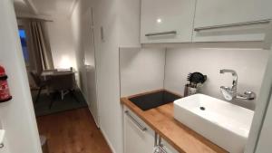 moderne Ferienwohnung - Bettwäsche, Handtücher, Internet & Nebenkosten inkl