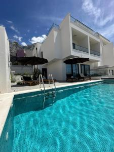 Villa White Stone