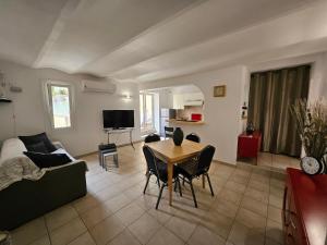 Appartements MICHELE FAMILY - Centre ville - 2 Pieces tranquille - A 150 m de la mer : photos des chambres