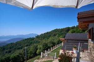 Baita Gabriele con Terrazzo e Vista Lago per 4 Persone