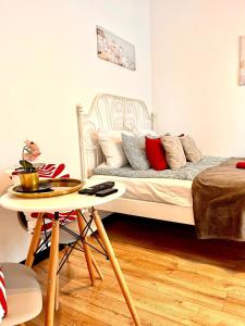 Best 1 Room Condo in Warszawa Center