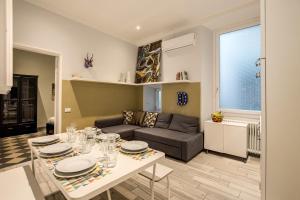 DOWNTOWN SRL - Cavour Cinque Terre