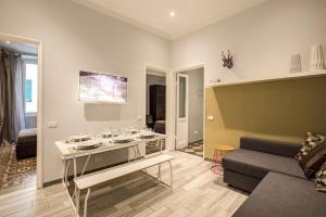 DOWNTOWN SRL - Cavour Cinque Terre