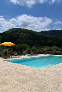 Maisons de vacances Gite les Oliviers - Le Domaine du Viticulteur - St Maurice d Ibie : photos des chambres