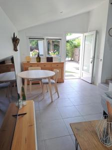 Appartements T2 Les Garrigues : photos des chambres