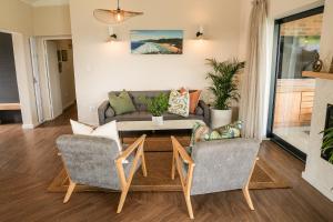 Upmarket modern beautiful home