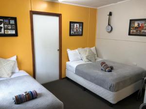 Acacia Motel