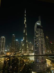 Incredible Burj Khalifa Views, Next to Dubai Mall