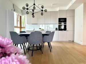 Wola Apartments Ludwiki with Parking and Terrace by Renters Prestige
