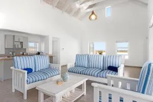 Lampiesbaai Beach House by Host Agents - Britannia Bay