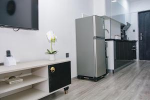 Yellow Stone By Edmor Suites