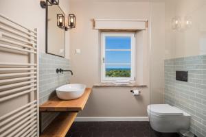 Villa Plava with Panoramic Seaview and big pool 