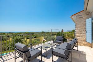 Villa Plava with Panoramic Seaview and big pool