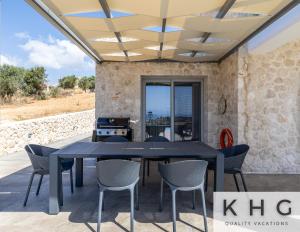 Blue pearl Villa with Private Pool in Afrato Village! Infinite sea views!