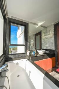 Bangpor Nice seaview villa