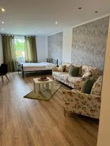 Hotel Pension Kastanie - 乌曼茨