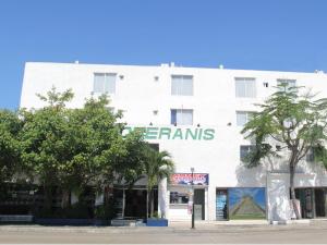 Soberanis hotel, 
Cancun, Mexico.
The photo picture quality can be
variable. We apologize if the
quality is of an unacceptable
level.