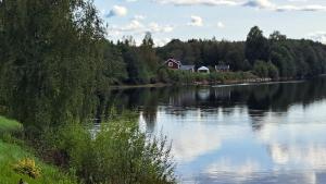 Nästorp broa, stuga