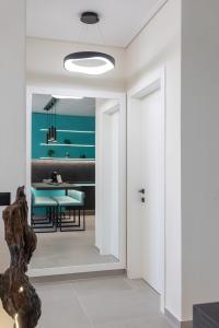 The View - Tiffany Luxury 2 BR, Free Parking, Central