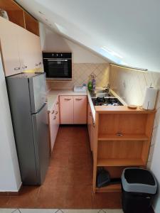 RITA - Charming 2-Bedroom Apartment with sea view, Slano