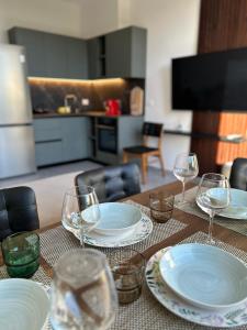 OLEA Family Apt with Garden