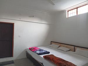 Vasudhara Hotel & Restaurant