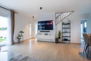 Rooftop Holiday House