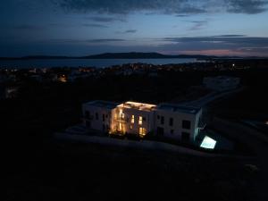 Rooftop Holiday House