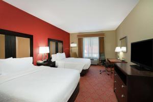 Queen Room with Two Queen Beds room in Hilton Garden Inn Dalton GA