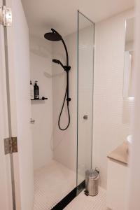 2 Bedroom 2 bath 1 Car on Lonsdale Street