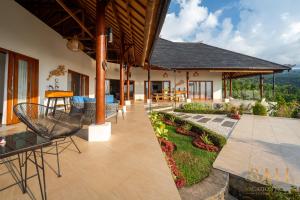 Villa Linggah Longgah, Bali - Spectacular Clifftop Elegance!