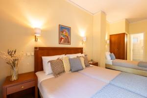 Triple Room with Extra Bed room in Hotel Marina