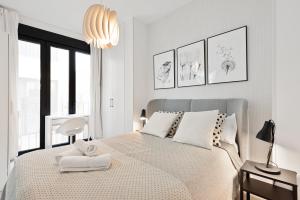 Peña Family by Del Parque Flats