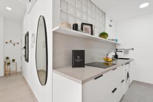 Peña Family by Del Parque Flats