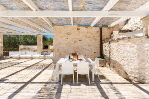 Trullo Il Cavaliere by BarbarHouse